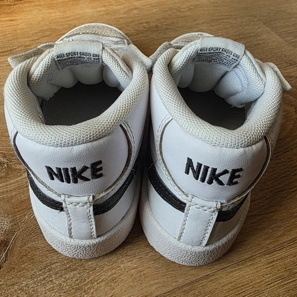 Nike Blazer Mid '77 Toddler Size 10 - Picture 5 of 8